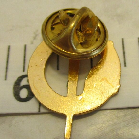 Vtg Celtic Irish Tara Brooch Pin Green w Gold Lapel Pin Scottish Sword Hat Pin - Picture 4 of 8